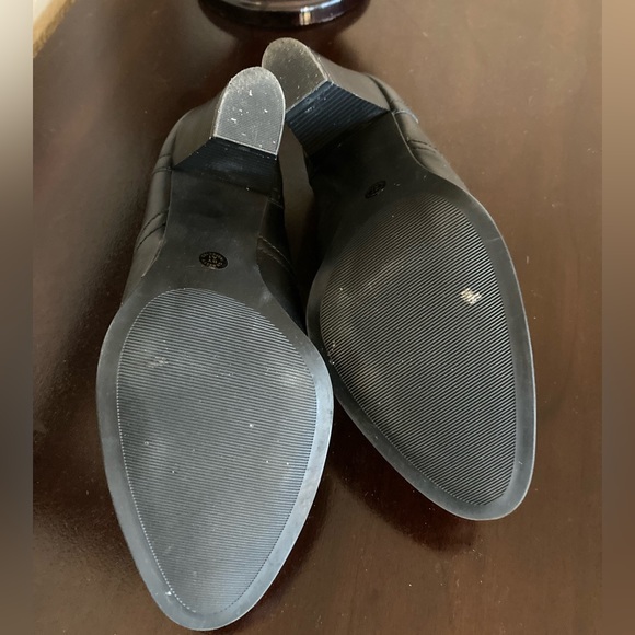 St John’s Bay Leather Heeled Booties - Picture 5 of 7